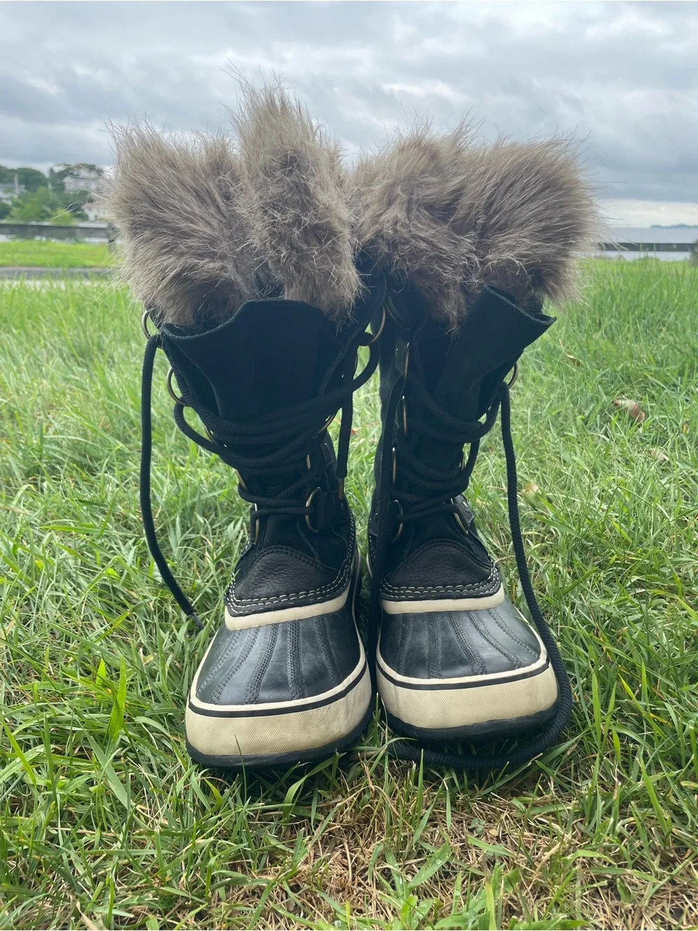 Sorel Black and Tan Women's Winter Rain Boots with Fur Trim